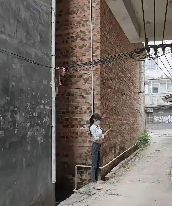 晋韩街-69俱乐部