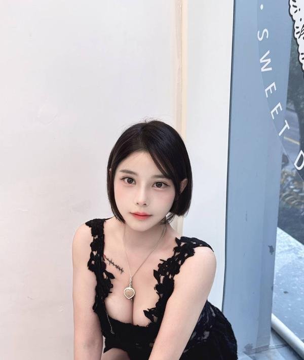 丰满大波风骚妹子-69俱乐部