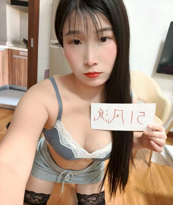 白嫩骚女-69俱乐部