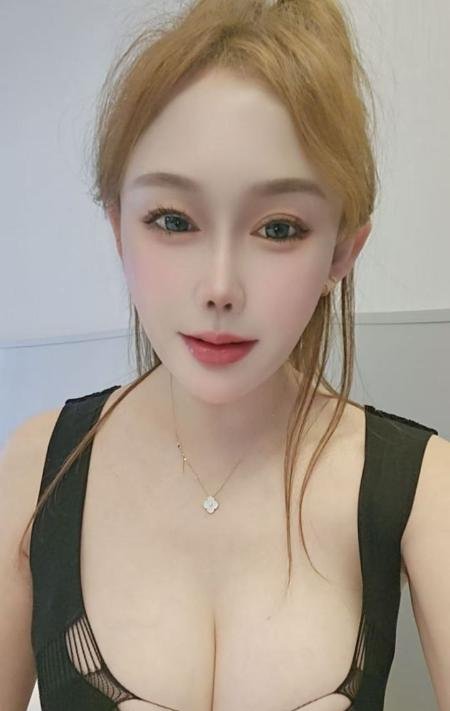 肤白貌美大胸妹-69俱乐部