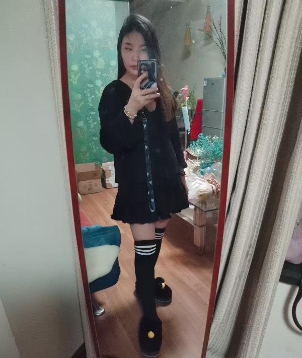 汉口火车站娇小女人-69俱乐部