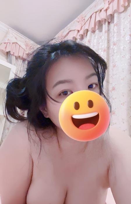 屁股大胸大美骚逼-69俱乐部