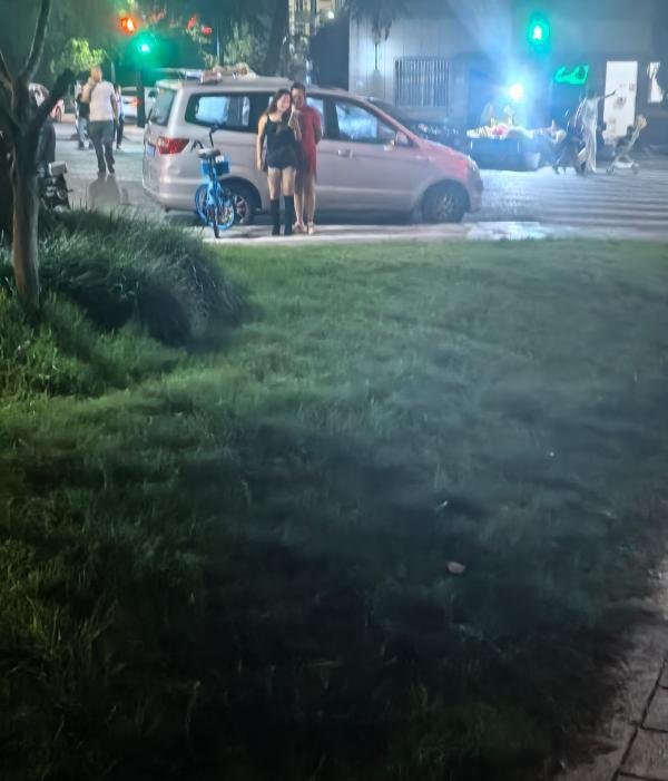 三墩站街-69俱乐部