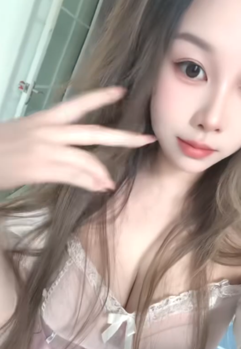 瑶海区性感大奶少妇-69俱乐部