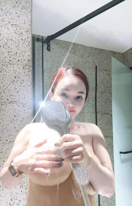 市中心超骚的一姐-69俱乐部