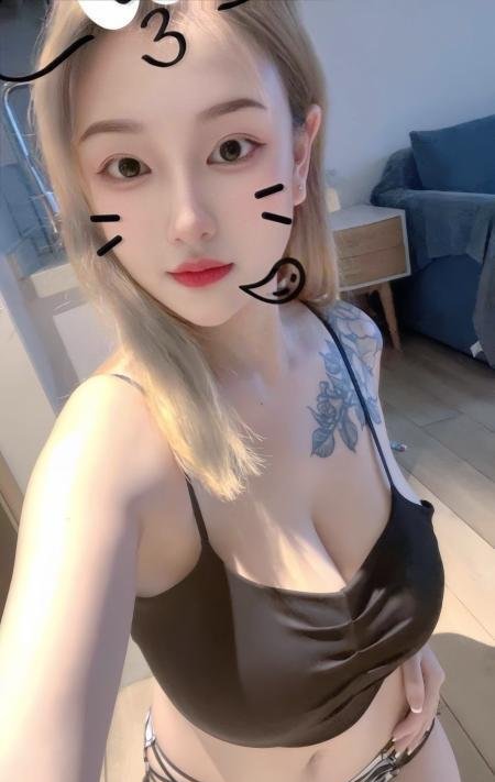 丰满大波妹露露-69俱乐部