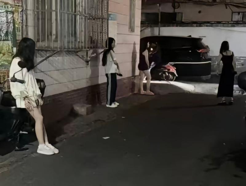 朝阳城中村扫街-69俱乐部