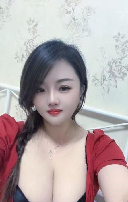 大奶温柔妹妹-69俱乐部