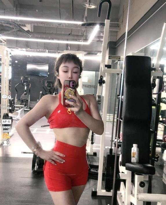 性感网红健身教练兼职-69俱乐部