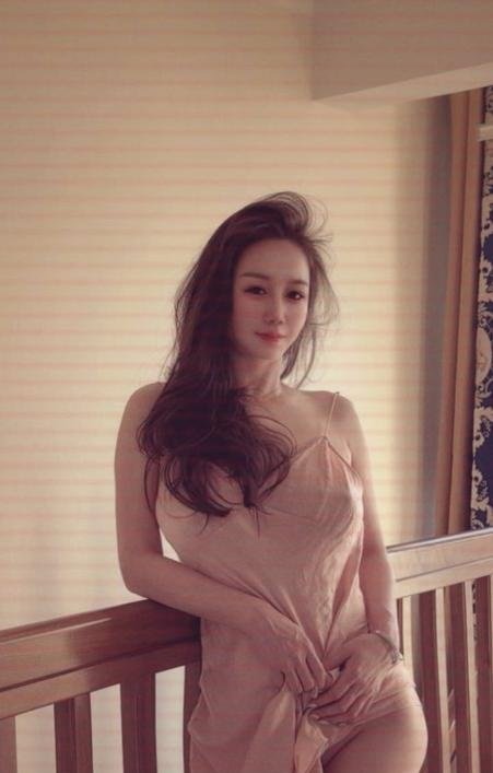 混血大胸颜值老师-69俱乐部