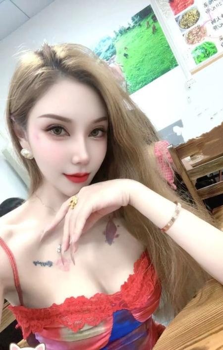 颜值身材很棒的小姐姐-69俱乐部