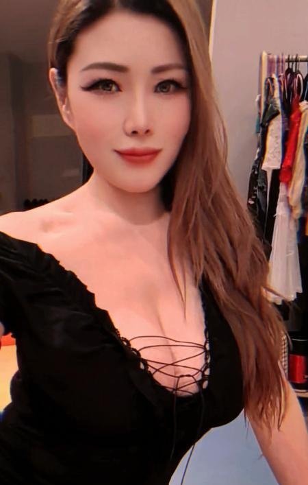 光谷韵味少妇红唇-69俱乐部