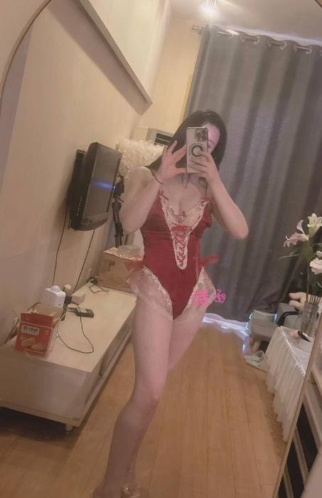 大胸宝藏小御姐诗雨-69俱乐部