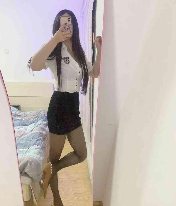 南京美乳制服诱惑-69俱乐部