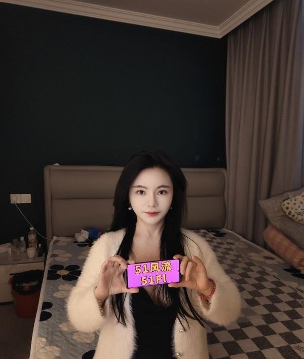 迷人性感骚妹李柏朴-69俱乐部