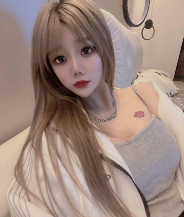 崇川骚货小美-69俱乐部