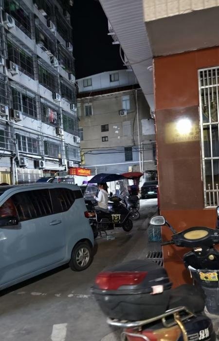 乐清市区小巷子-69俱乐部