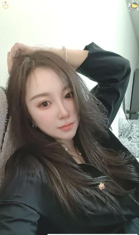 海口道具潮喷女王雪梨-69俱乐部