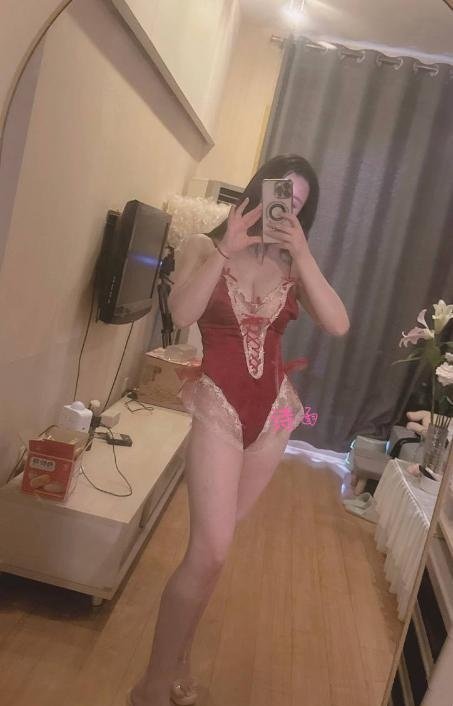 南门大胸小御姐诗雨-69俱乐部