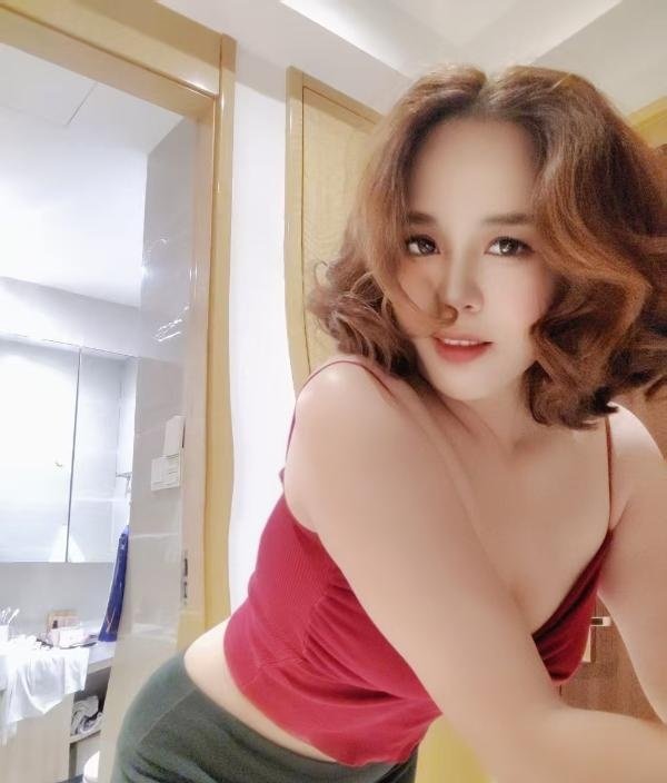 夹b小骚妇七喜-69俱乐部