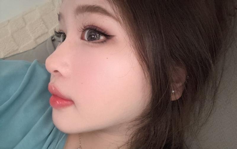 后湖嫩妹小芯-69俱乐部