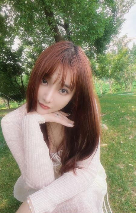 九堡黑长直美腿-69俱乐部