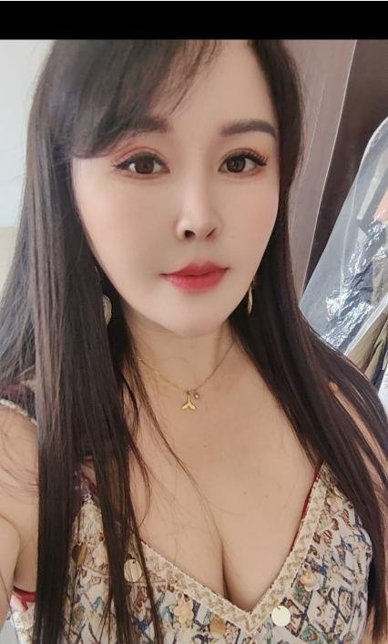 肤白肥臀骚妇-69俱乐部