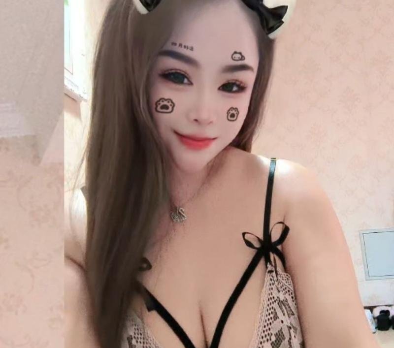 会潮喷的一个小姐姐-69俱乐部