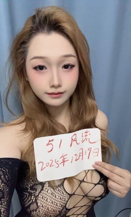 金发大波萝莉-69俱乐部