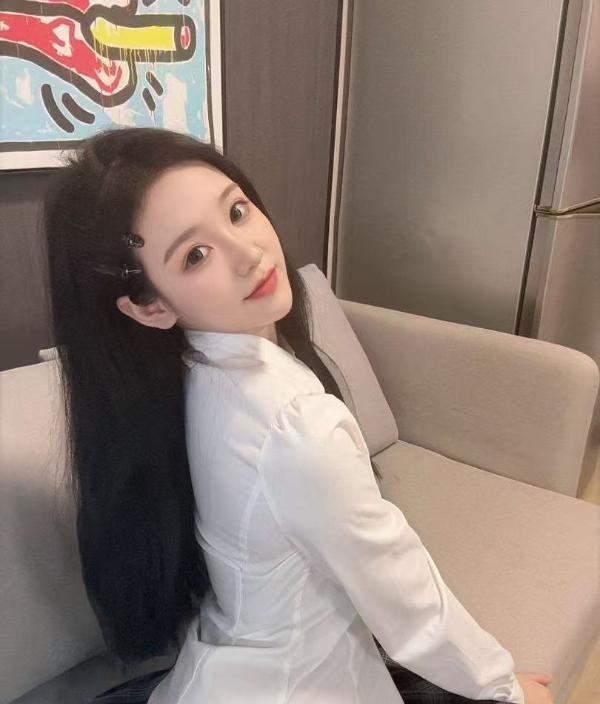 高颜值极品小美女-69俱乐部