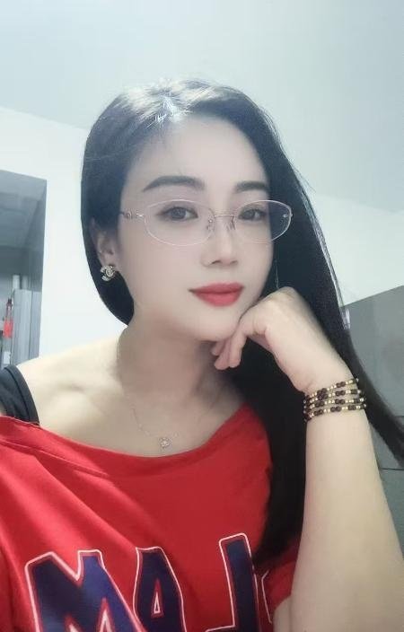 瑶海双飞表姐妹-69俱乐部