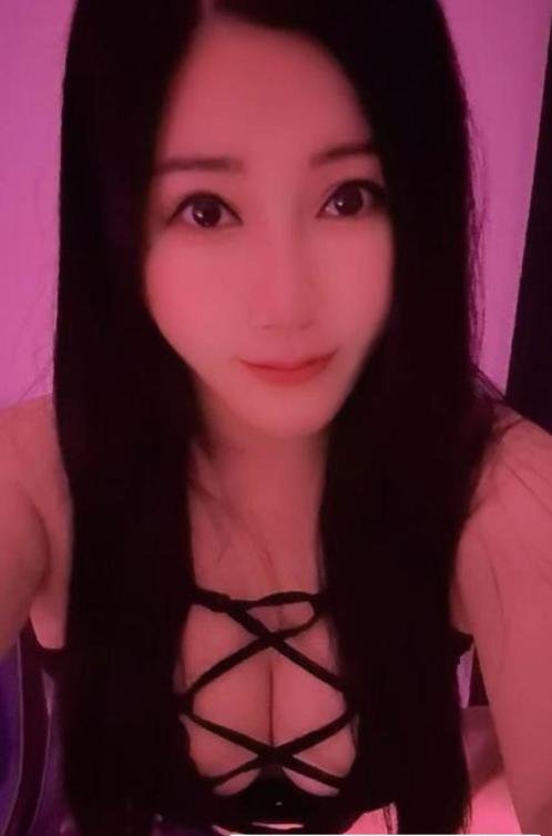 郑州小麦色御姐-69俱乐部